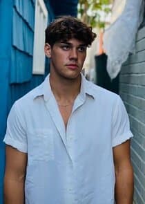 Noah Beck